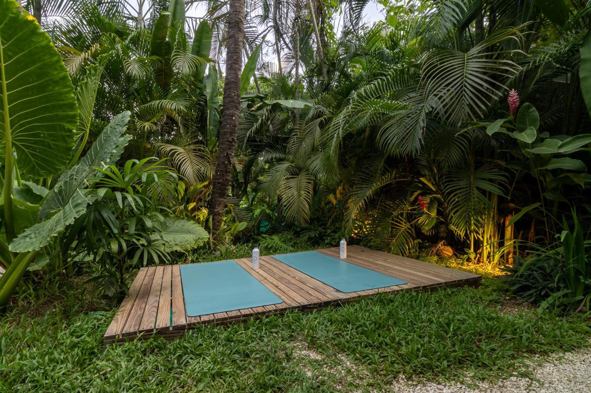 Blue Surf Sanctuary Hotel Playa Santa Teresa  ภายนอก รูปภาพ