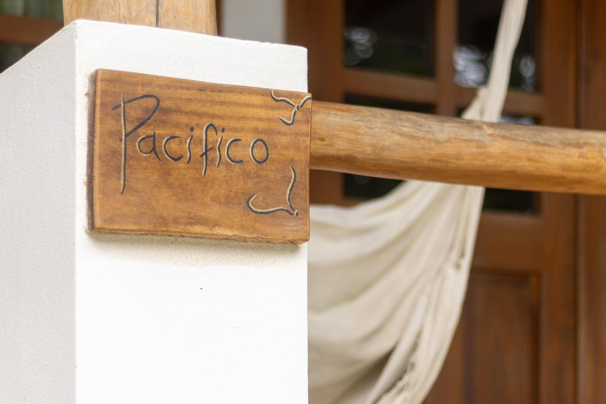 Blue Surf Sanctuary Hotel Playa Santa Teresa  ภายนอก รูปภาพ