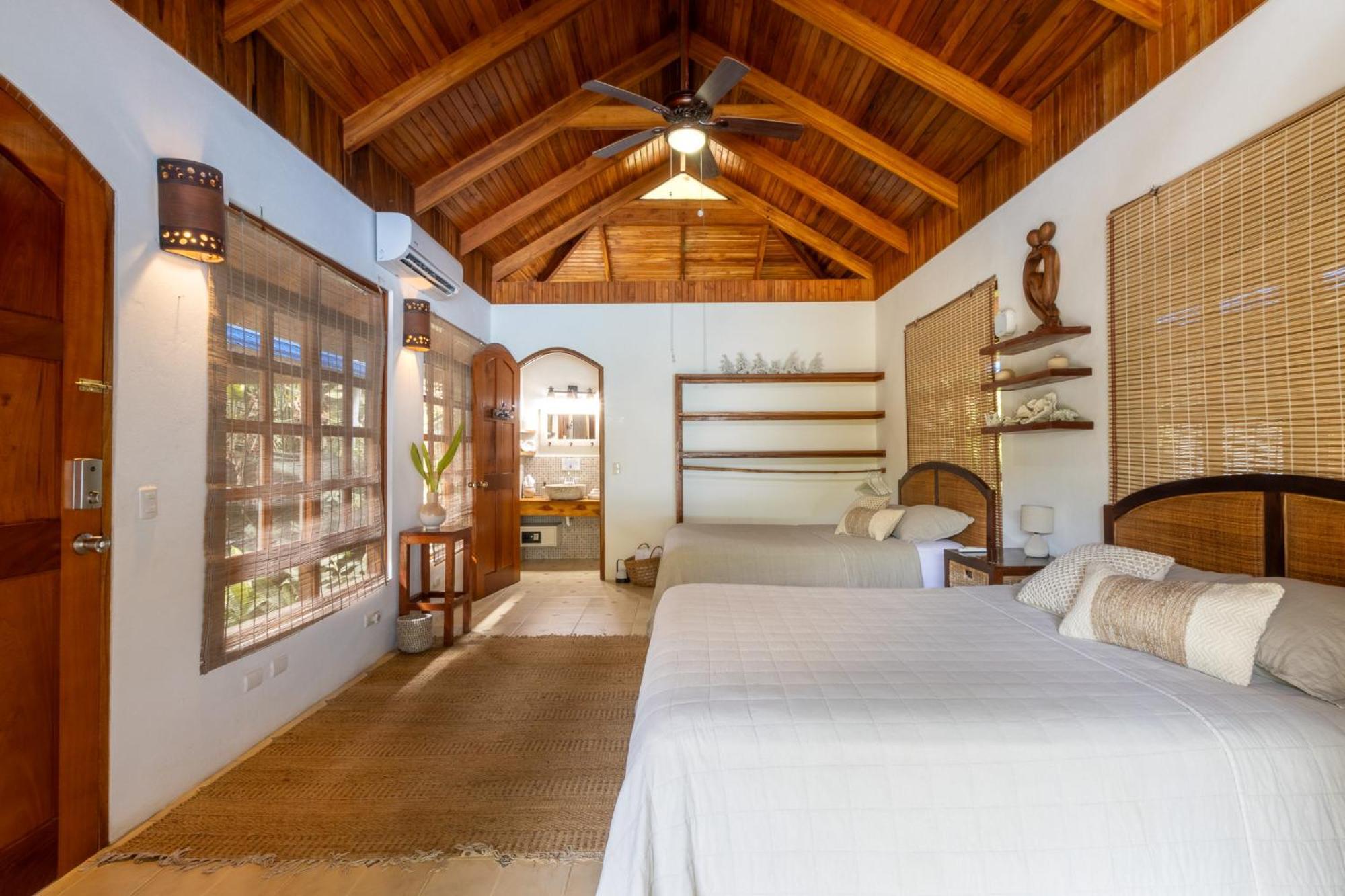Blue Surf Sanctuary Hotel Playa Santa Teresa  ภายนอก รูปภาพ